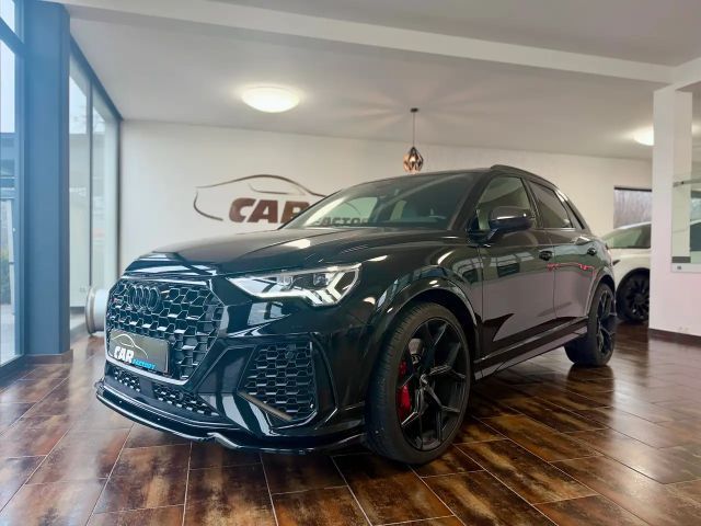Audi RS Q3 RSQ3 2,5 TFSI *GARANTIE* SONOS* PANO* OP SCHWARZ*