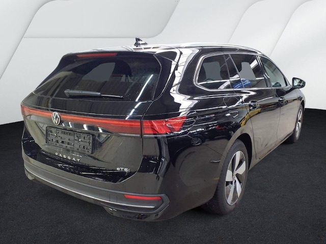 Volkswagen Passat 1.5 eTSI Business DSG Variant
