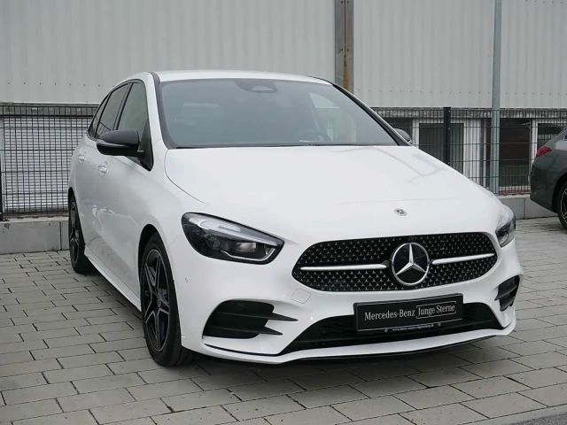 Mercedes-Benz B 220 AMG Line B 220 d