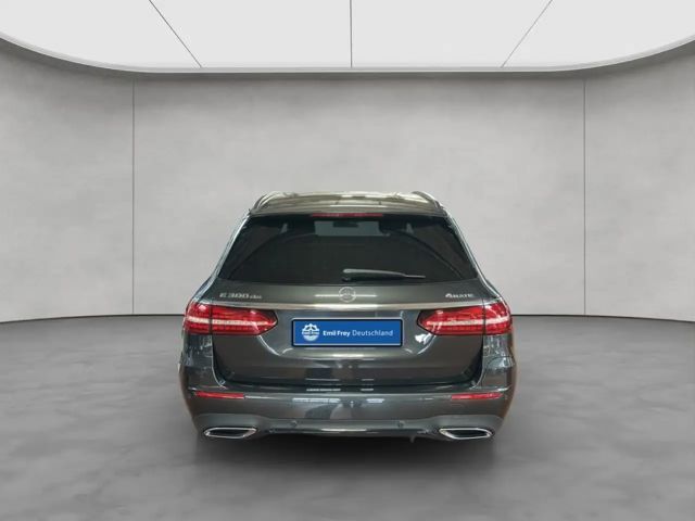 Mercedes-Benz E 300 E 300 e