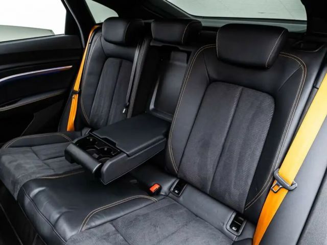 Audi e-tron 55 S-Line