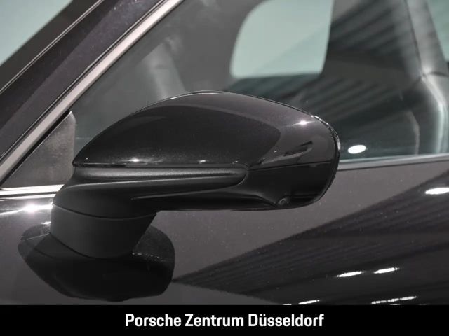 Porsche 992 4 Coupé GTS Targa