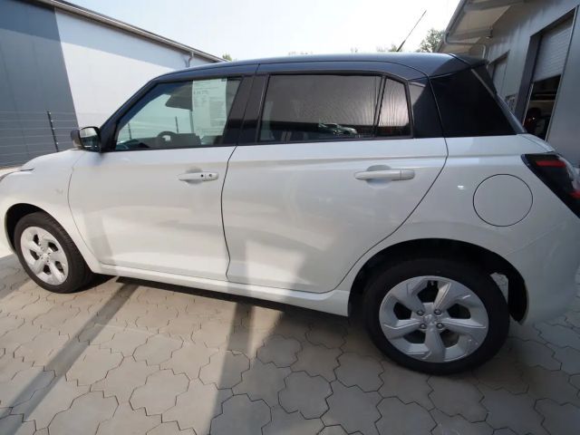 Suzuki Swift AllGrip Comfort Hybrid
