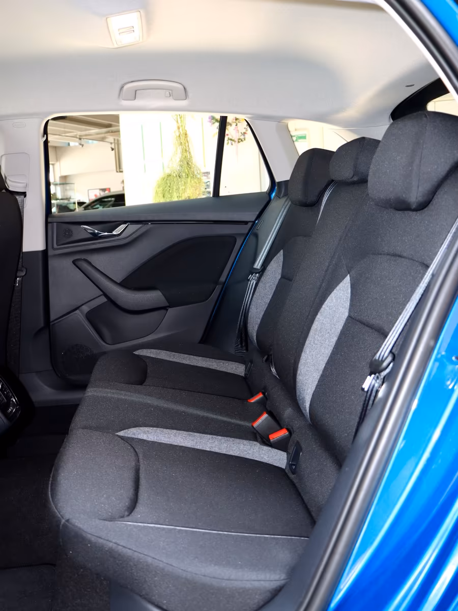 Skoda Scala 1.0 Essence DSG 116PS-AHK LED PDC Tempomat