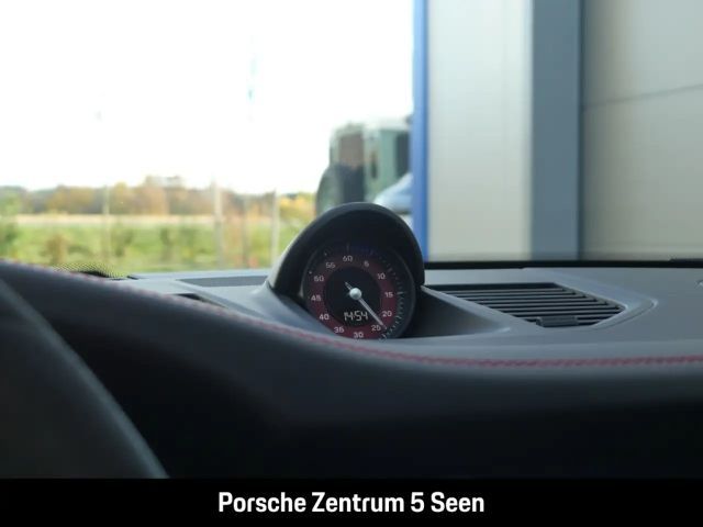 Porsche 992 4 Coupé GTS Targa