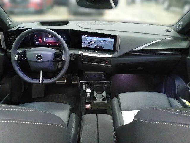 Opel Astra Sports Tourer Ultimate business+