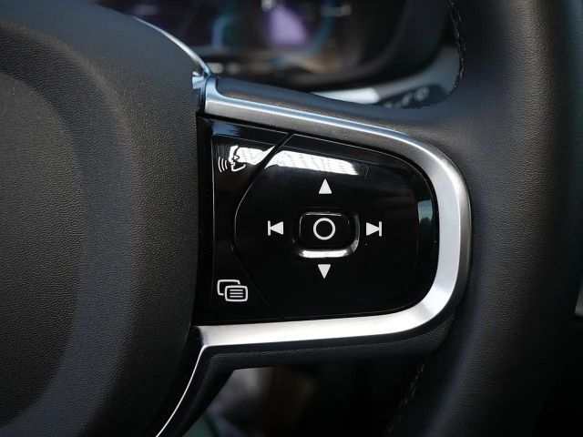 Volvo XC60 AWD Dark Plus T6