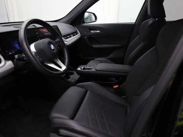 BMW X1 AUTOMAAT - NAVI - LED