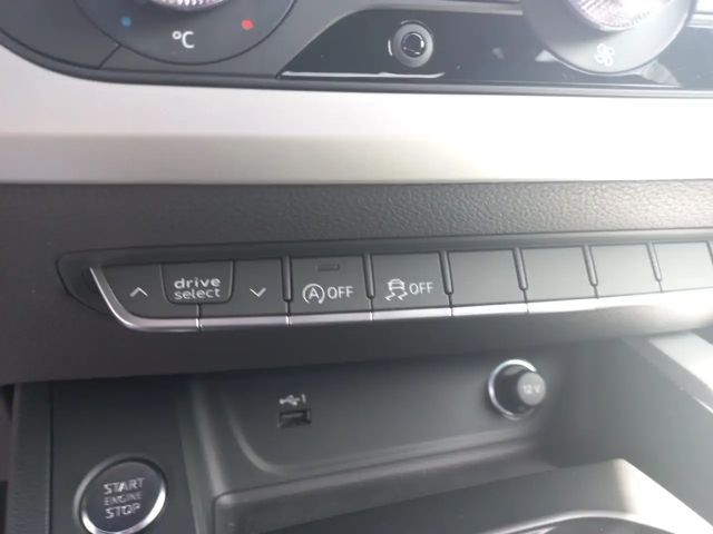 Audi A4 35 TFSI S-Line S-Tronic Sedan