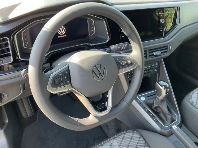 Volkswagen Polo 1.0 TSI DSG R-Line