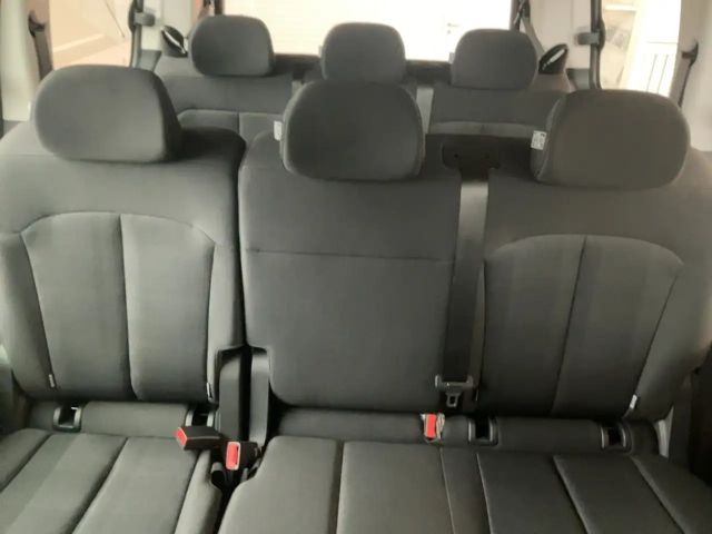 Hyundai Staria Trend