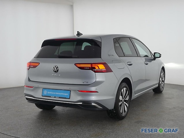 Volkswagen Golf 1.5 eTSI DSG