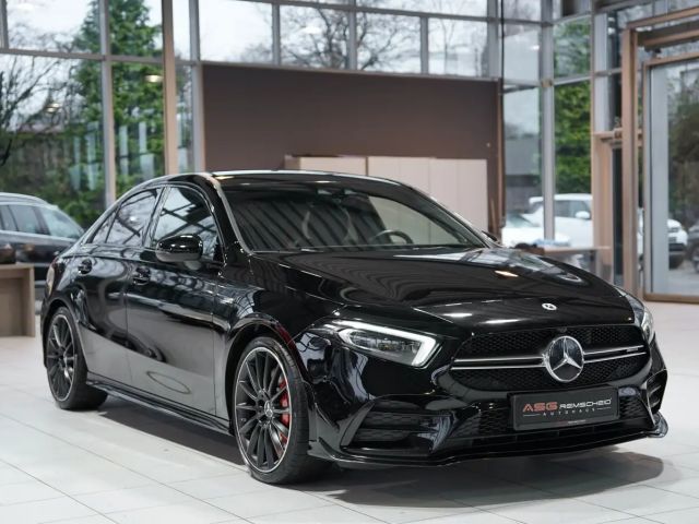 Mercedes-Benz A 35 AMG 4MATIC AMG Line