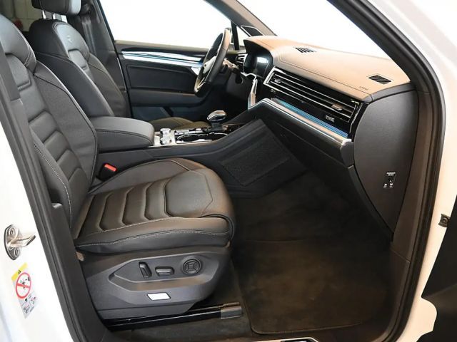 Volkswagen Touareg 4Motion R-Line