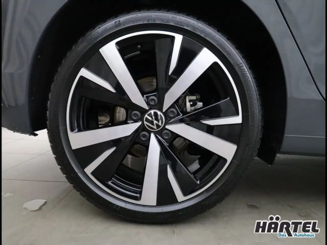 Volkswagen Golf 1.5 eTSI DSG Style