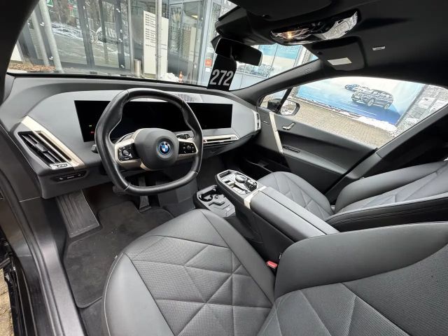 BMW iX xDrive40