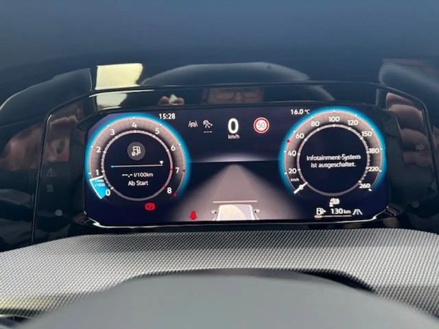 Volkswagen Golf 1.5 TSI R-Line