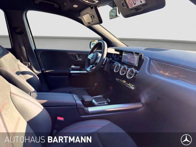 Mercedes-Benz B 200 4MATIC AMG Line