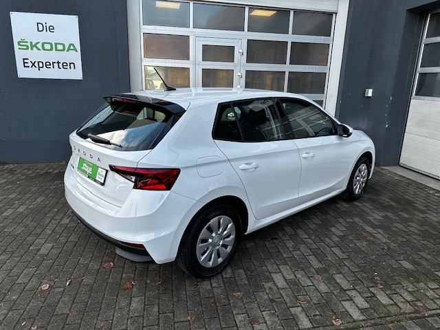 Skoda Fabia Fabia Essence PDC;CARPLAY;FSE;LED