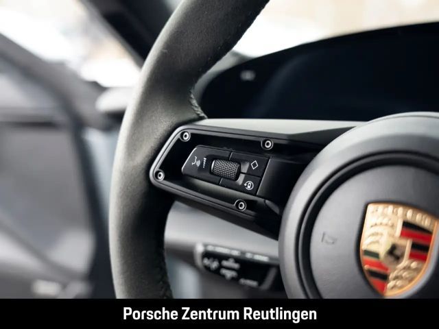 Porsche Taycan 4 Cross Turismo