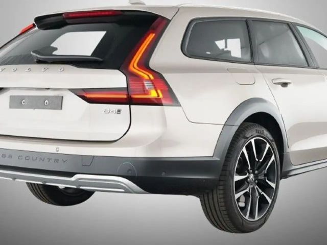 Volvo V90 Cross Country AWD Plus