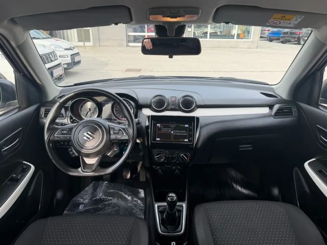 Suzuki Swift DualJet Hybrid Shine