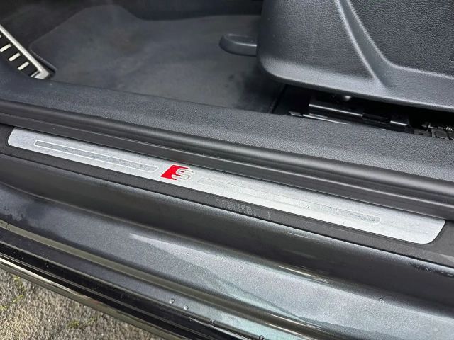 Audi A4 35 TDI Avant S-Line S-Tronic