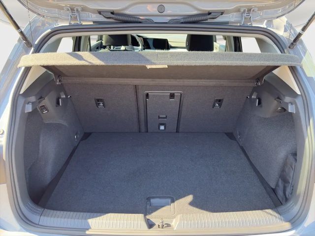 Volkswagen Golf 1.5 eTSI DSG Golf VIII Move