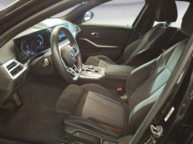 BMW 320 320i M-Sport Sedan xDrive