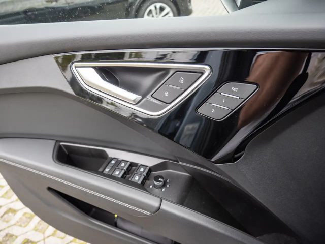Audi Q4 e-tron 45 AHK HUD PANO MATRIX-LED SONOS