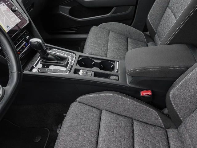 Volkswagen Passat 1.5 TSI Business DSG Variant