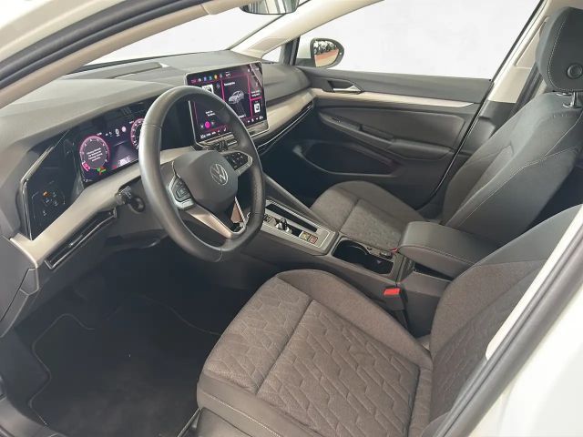 Volkswagen Golf 1.5 eTSI DSG Life Variant