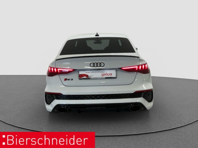 Audi RS3 Quattro S-Tronic Sedan