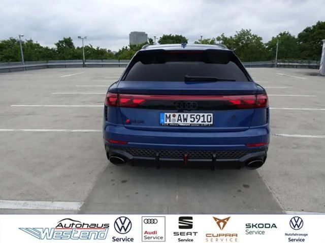 Audi RS Q8 Performance Quattro