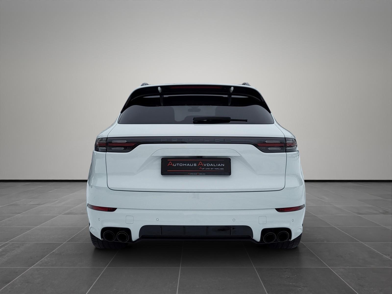 Porsche Cayenne Platinum Edition