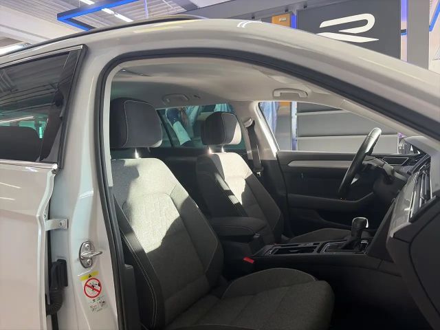 Volkswagen Passat 2.0 TDI Business DSG Variant