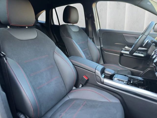 Mercedes-Benz EQA 300 4MATIC AMG Line