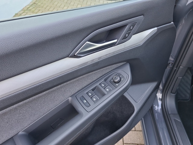 Volkswagen Golf 1.5 TSI DSG Life Variant