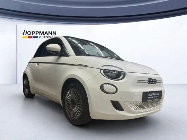 Fiat 500e Cabrio*SITZHZG*KAMERA*STYLE-PAKET*