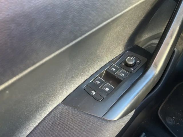 Volkswagen Polo 1.0 TSI DSG Style