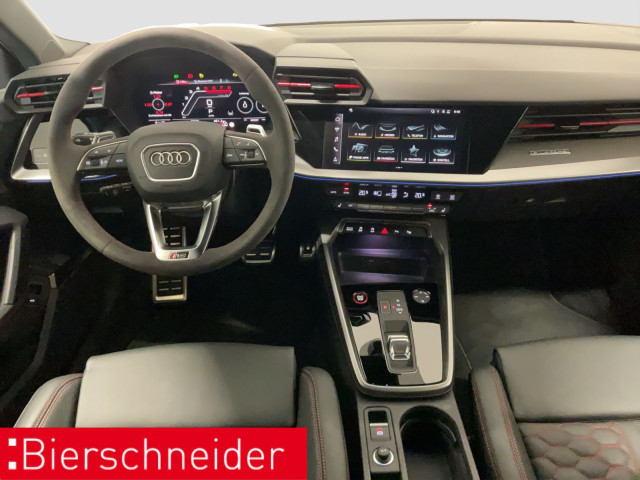 Audi RS3 Quattro S-Tronic Sedan