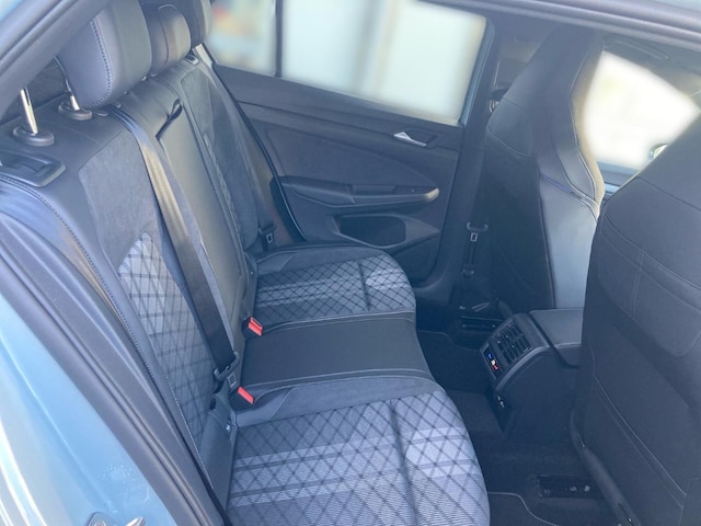 Volkswagen Golf 1.5 eTSI DSG