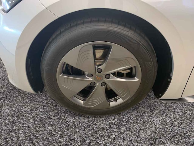 Cupra Born Born *LED*ACC*NAVI*R-CAM*SHZ*VIRTUAL*18"*TEL*DAB