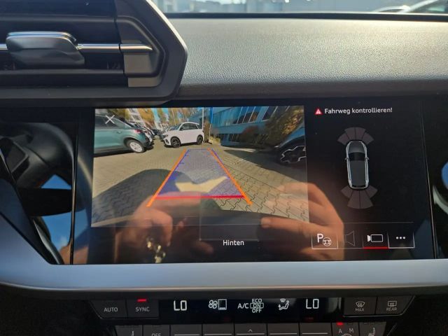 Audi A3 30 TDI S-Tronic Sedan