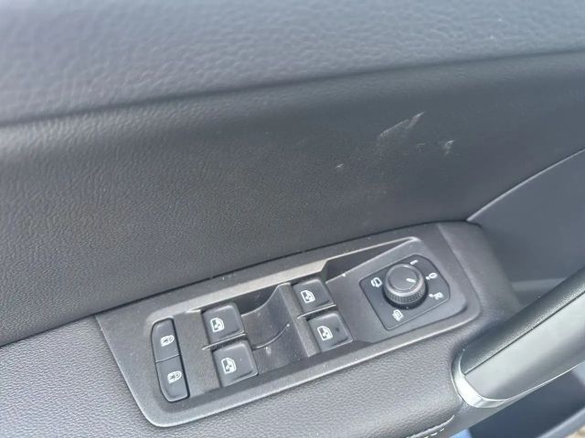 Volkswagen Touran 1.5 TSI DSG