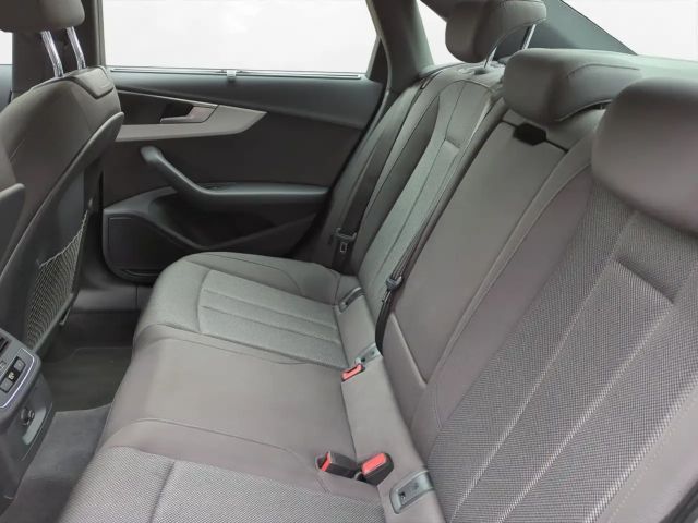 Audi A4 40 TDI Quattro Sedan