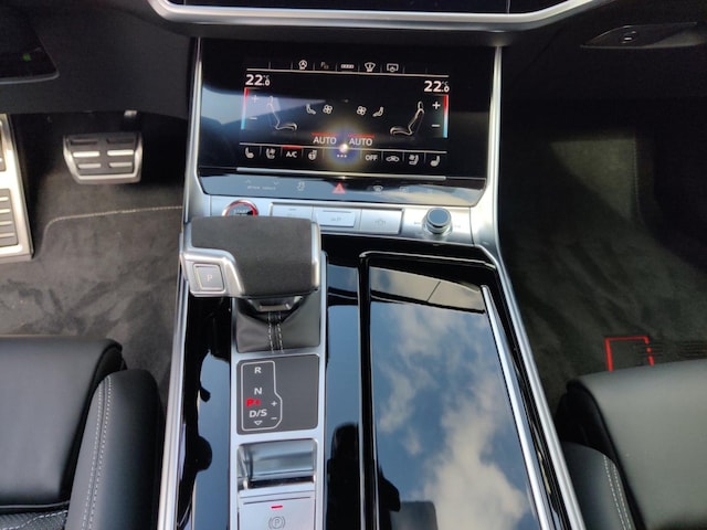 Audi A6 e-tron Avant Performance Quattro