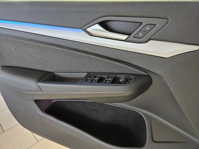 Volkswagen Golf 1.5 eTSI DSG Life