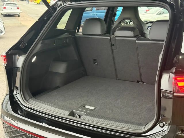 Volkswagen Tiguan 1.5 eTSI DSG IQ.Drive R-Line