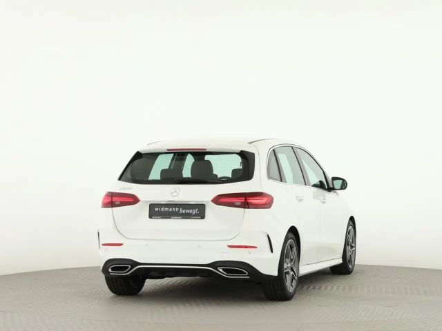 Mercedes-Benz B 200 AMG Line